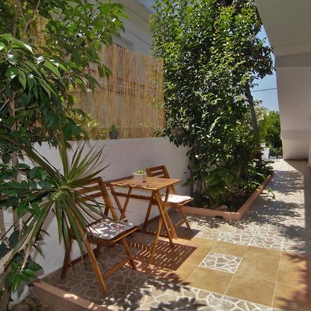 Antigonis Garden House Chrissi Akti Chania Exterior foto